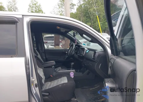 2017 Toyota Tacoma Trd Sport z USA, uszkodzony, nr VIN 3TMCZ5AN5HM089311